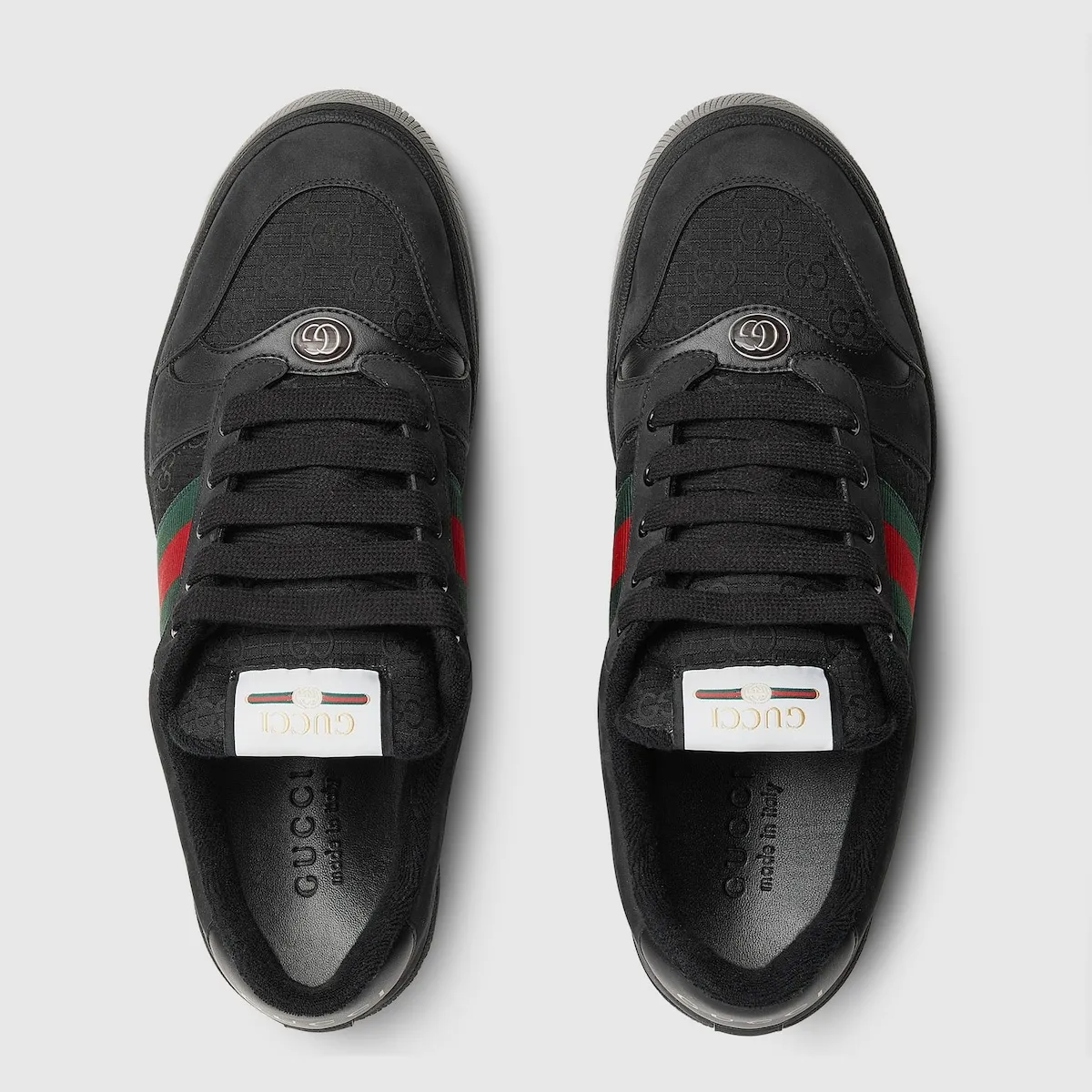 P620 Ceiling Level🔥🔥GUC**🔥🔥Screener Series Couple Decorated Web Sneakers This single product is from the Gucci Lido series, and its design is inspired by the summer style and beach clubs of the Italian coast. The Screener series of sneakers are inspired by classic sneakers from the 1970s, and the name is taken from the defensive moves in sports. This 2024 early autumn series of shoes is crafted from black rubber (a technical and malleable opaque material), with striped webbing on both sides and a Gucci printed embossed logo on the heel. Male 39-44 (customized at 38.45)